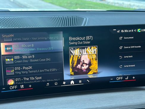 Used 2025 BMW 330i 330i w/ Premium Package image 24