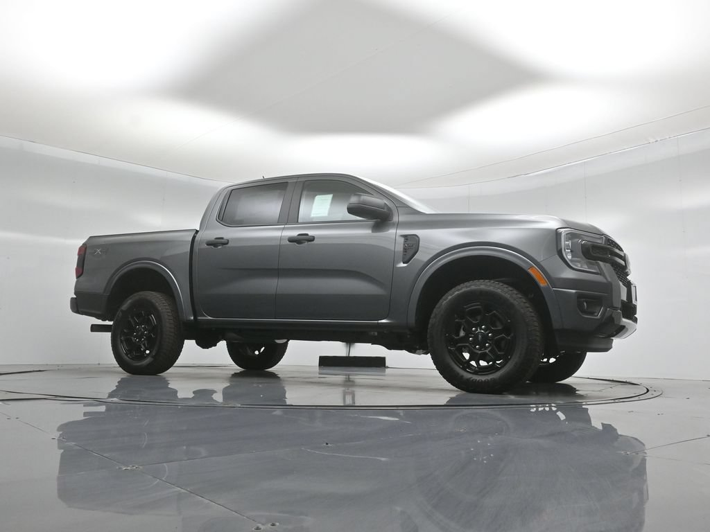 New 2026 Ford Ranger XLT w/ Black Appearance Package AWD/4WD image 3