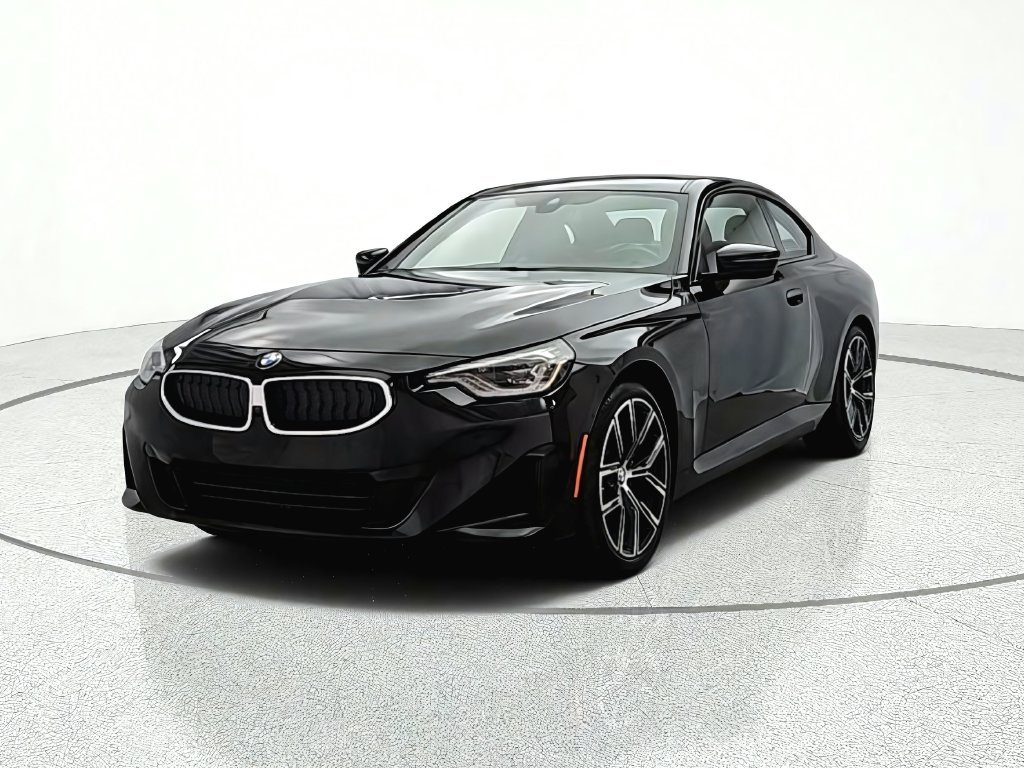 Used 2023 BMW 230i xDrive Coupe w/ Premium Package AWD/4WD image 2