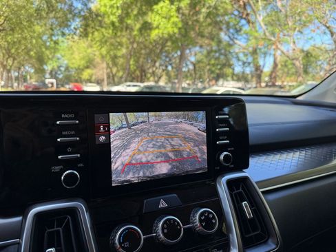 Used 2023 Kia Sorento LX image 21