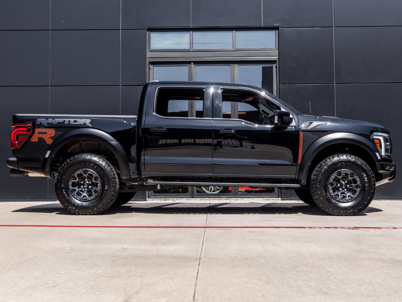 Used 2026 Ford F150 Raptor w/ Equipment Group 803A Raptor R AWD/4WD image 10