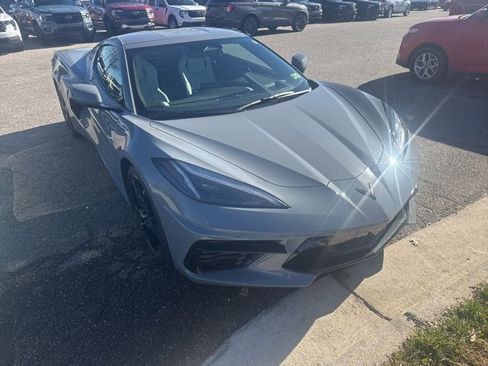 Used 2025 Chevrolet Corvette Stingray Preferred Cpe image 2