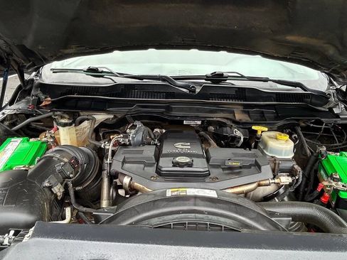 Used 2017 RAM 3500 Tradesman w/ Chrome Appearance Group image 31