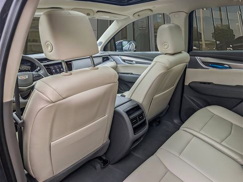 New 2025 Cadillac XT5 Premium Luxury image 11