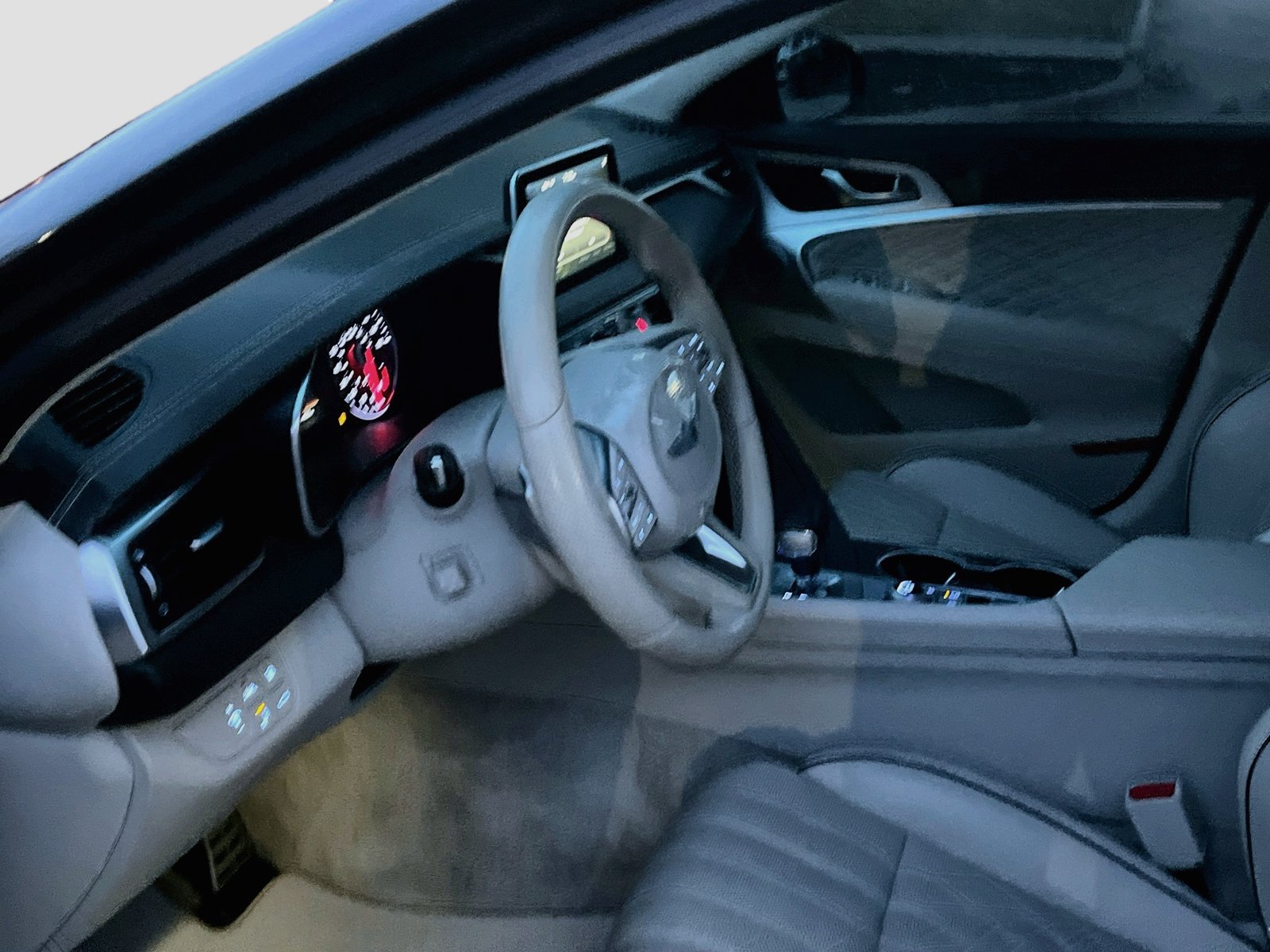 Used 2019 Genesis G70 3.3T Design RWD image 11