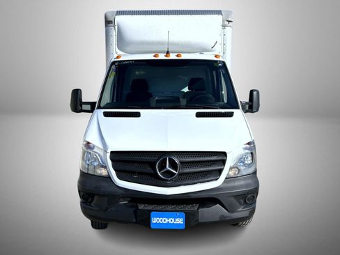 Used 2016 Mercedes-Benz Sprinter 3500 image 2