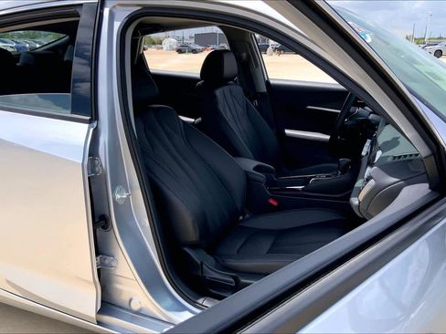 Used 2026 Acura Integra image 9