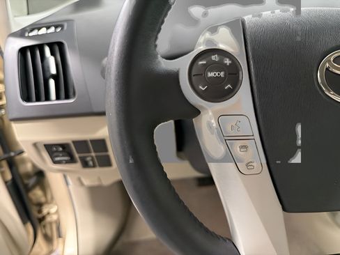 Used 2010 Toyota Prius One FWD image 17