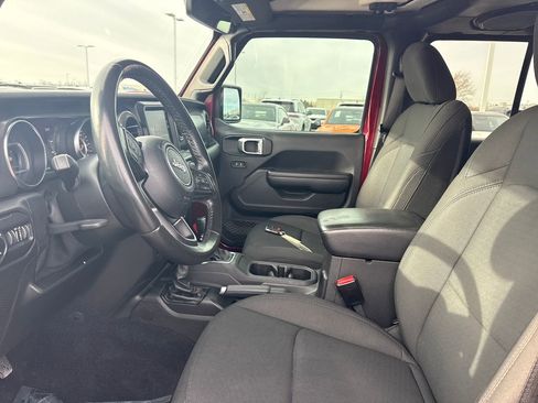 Used 2021 Jeep Gladiator Sport image 14