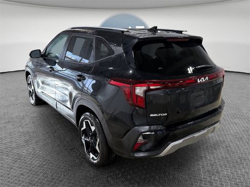 Certified 2025 Kia Seltos S image 6