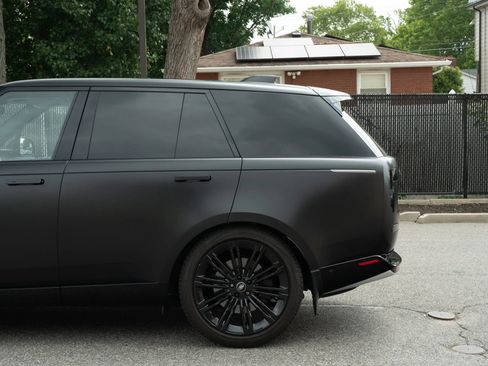 Used 2023 Land Rover Range Rover SE AWD/4WD image 32