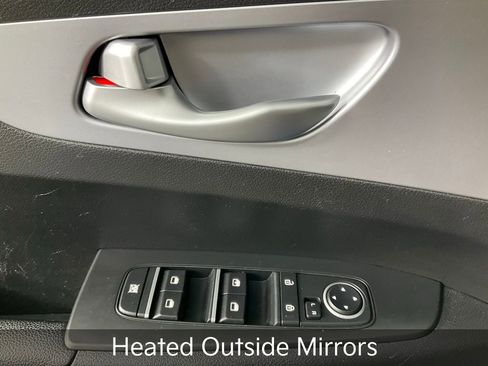 Certified 2023 Kia Forte LXS w/ LXS Technology Package image 18