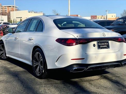 Used 2025 Mercedes-Benz E 350 4MATIC Sedan image 10
