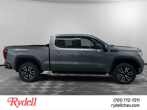 Used 2022 GMC Sierra 1500 AT4 w/ AT4 Preferred Package image 6