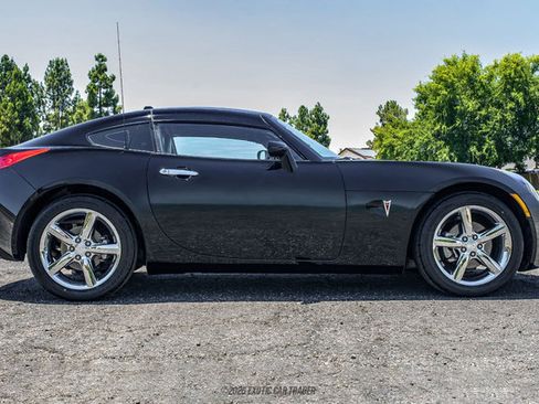 Used 2009 Pontiac Solstice GXP w/ Premium Package RWD image 18
