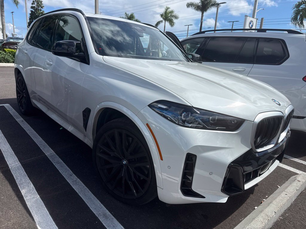 Used 2025 BMW X5 M60i AWD/4WD image 3