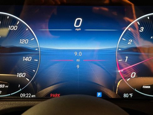 New 2026 Mercedes-Benz E 450 4MATIC Sedan image 24