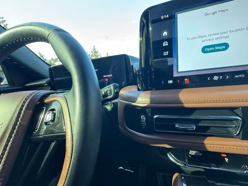 Used 2025 Lincoln Aviator Reserve w/ Jet Appearance Package image 21