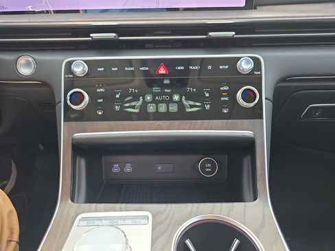 New 2026 Genesis GV80 2.5T Advanced image 20