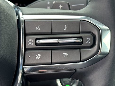 New 2026 GMC Terrain Elevation w/ Elevation Premium Package AWD/4WD image 17