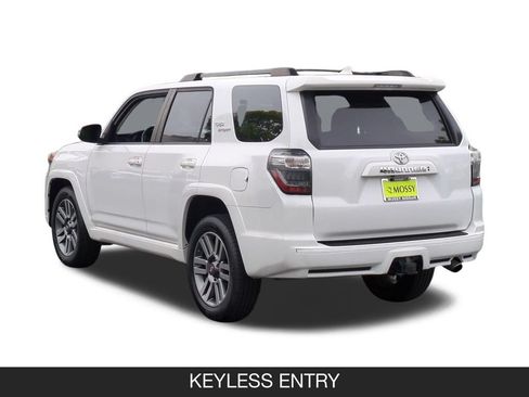 Used 2022 Toyota 4Runner TRD Sport w/ Technology Package RWD image 7