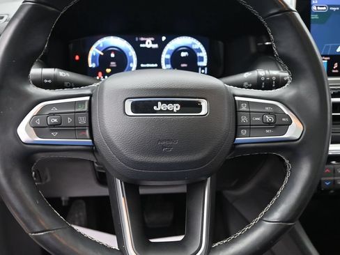 Used 2022 Jeep Compass High Altitude AWD/4WD image 28