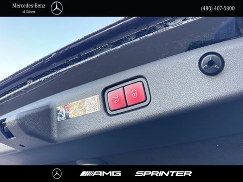 New 2026 Mercedes-Benz E 53 AMG e 4MATIC Sedan image 7
