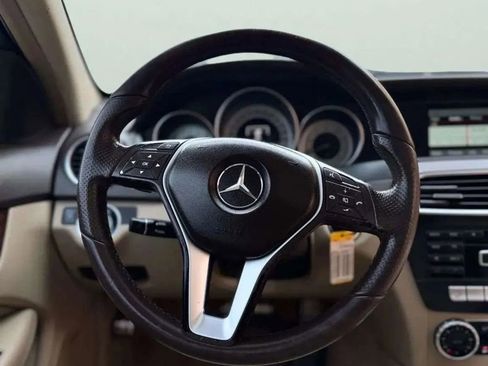 Used 2015 Mercedes-Benz C 250 Coupe image 27