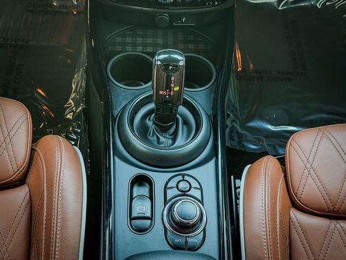 Used 2023 MINI Cooper Clubman S w/ Signature Upholstery Package image 21