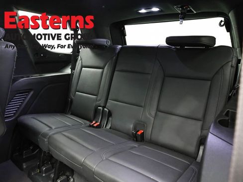 Used 2022 Chevrolet Tahoe LT w/ Luxury Package AWD/4WD image 29