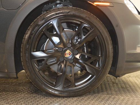 Used 2025 Porsche Taycan 4S AWD/4WD image 16