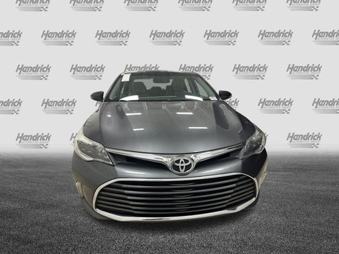 Used 2016 Toyota Avalon XLE Premium FWD image 3