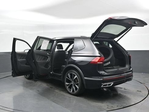 Used 2022 Volkswagen Tiguan SEL R-Line AWD/4WD image 48