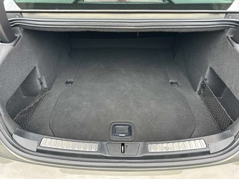 Used 2017 Lincoln Continental Select w/ Climate Package AWD/4WD image 9