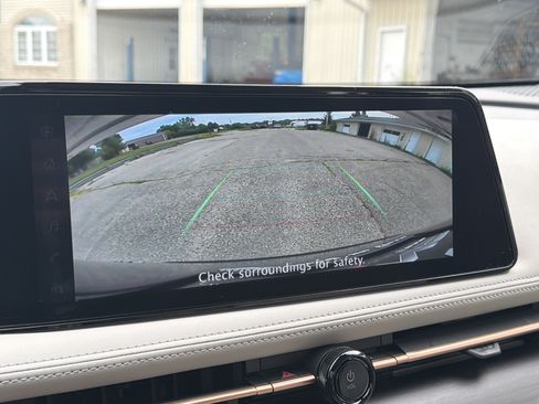 Used 2023 Nissan Ariya FWD image 24