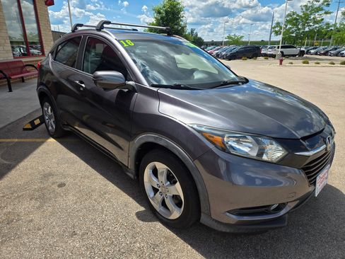 Used 2016 Honda HR-V EX image 3