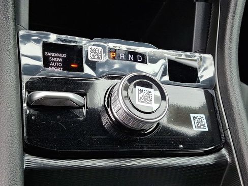 New 2025 Jeep Grand Cherokee Limited image 16