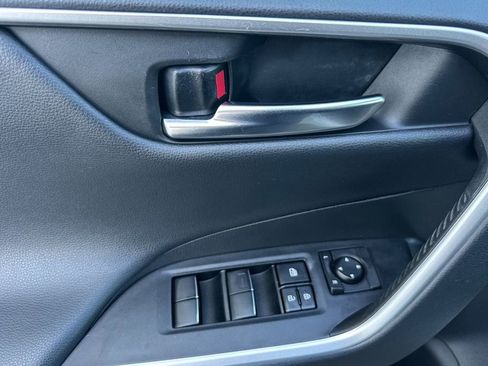 Used 2021 Toyota RAV4 XSE image 11