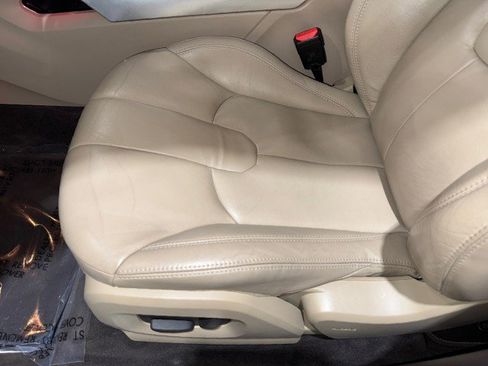 Used 2015 Land Rover Range Rover Evoque Pure Premium image 51