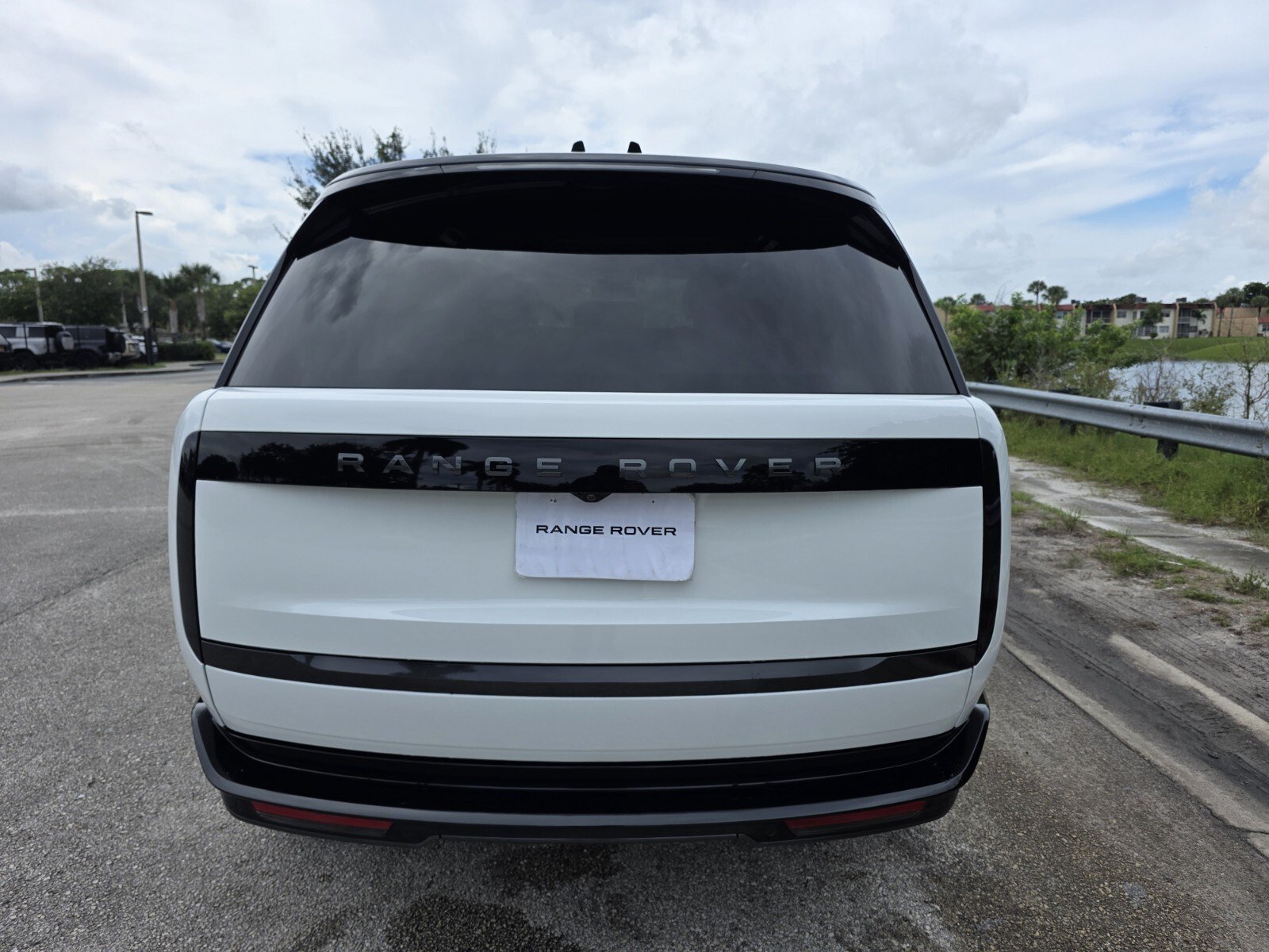 New 2027 Land Rover Range Rover SE AWD/4WD image 6