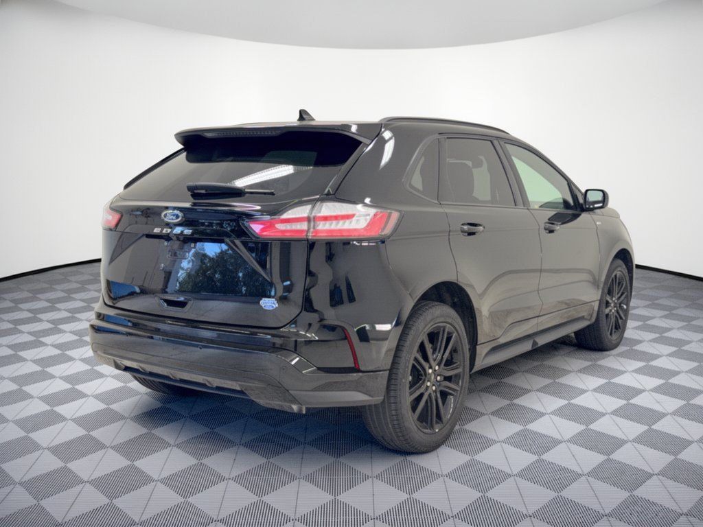 Used 2023 Ford Edge ST-Line AWD/4WD image 7