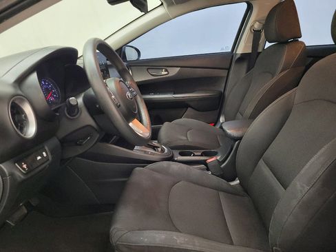 Used 2020 Kia Forte LXS FWD image 17