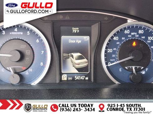 Used 2016 Toyota Camry LE FWD image 25