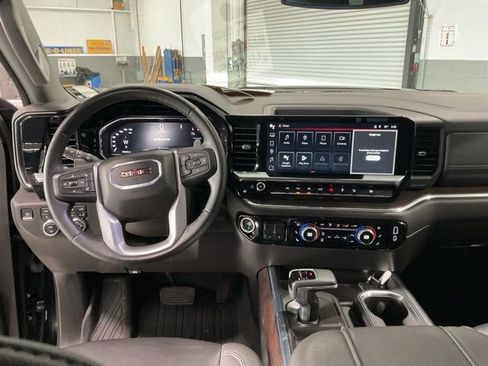 Used 2024 GMC Sierra 1500 SLT w/ SLT Premium Plus Package image 12