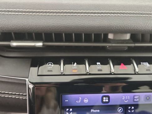 Used 2021 Jeep Grand Cherokee L Limited image 18