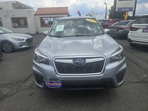 Used 2020 Subaru Forester Premium AWD/4WD image 3
