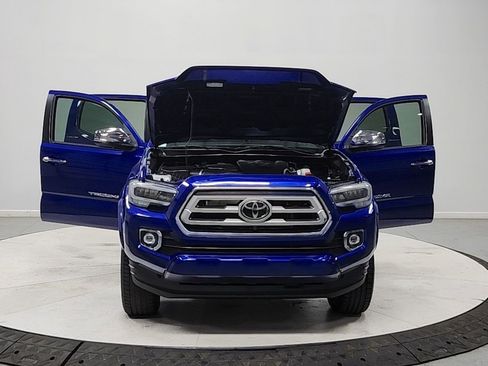 Used 2022 Toyota Tacoma Limited RWD image 10