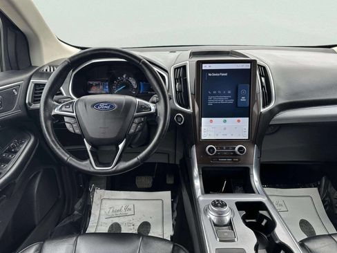 Used 2021 Ford Edge Titanium image 32