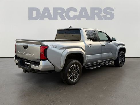 Used 2025 Toyota Tacoma TRD Sport w/ TRD Sport Premium Package image 7