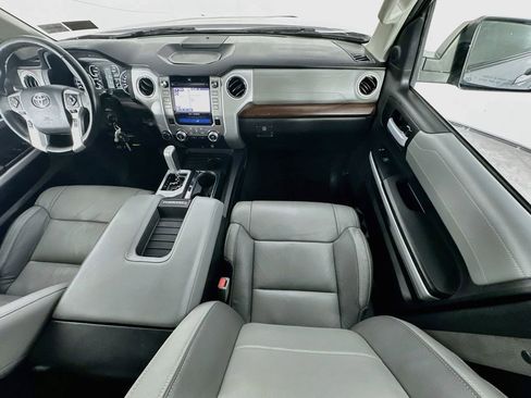 Used 2019 Toyota Tundra Limited w/ Limited Premium Package AWD/4WD image 11